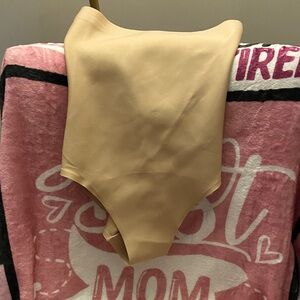 SKIMS High Wasted contouring brief